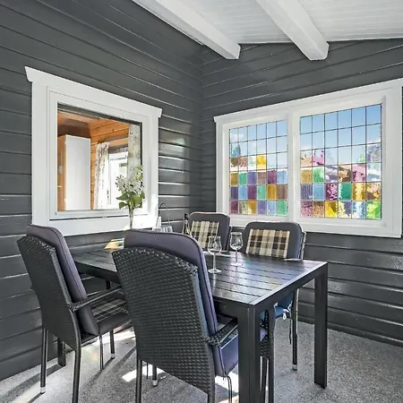 Feriehus Three-bedroom In Vaggerlose *
