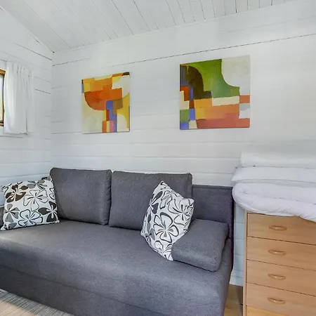 Three-bedroom In Vaggerlose * Bøtø By