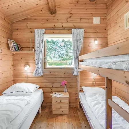 Three-bedroom In Vaggerlose *